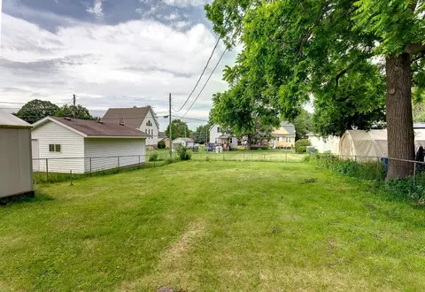 Exterior - 508 5th St, Kenyon, MN 55946 photo 5 of 5