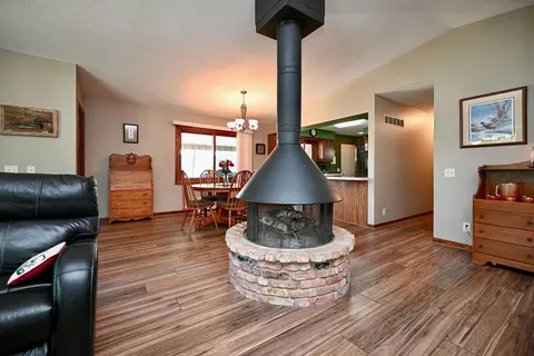 820 49th Ave, Goodview, MN 55987 photo 6
