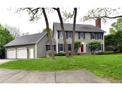 1668 Bollum Ln, Long Lake, MN 55356