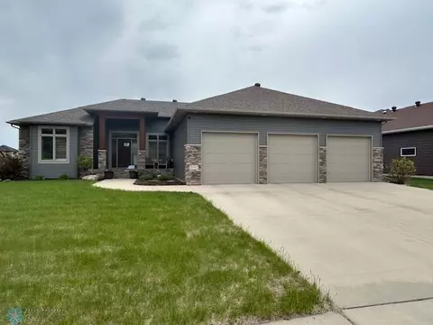 4116 66th St S, Fargo, ND 58104