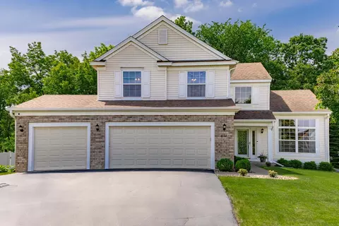 4132 Oakbrooke Curv, Eagan, MN 55122