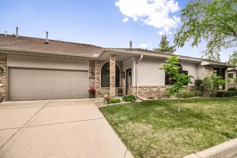 4172 Arbor Ln, Eagan, MN 55122