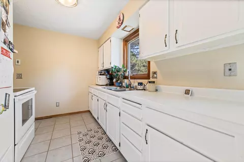 Kitchen - 212 E Willow St, Duluth, MN 55811 photo 1 of 3