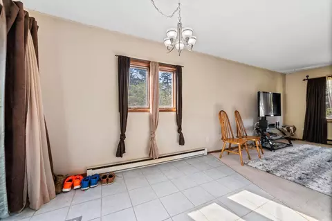 Dining - 212 E Willow St, Duluth, MN 55811 photo 1 of 1