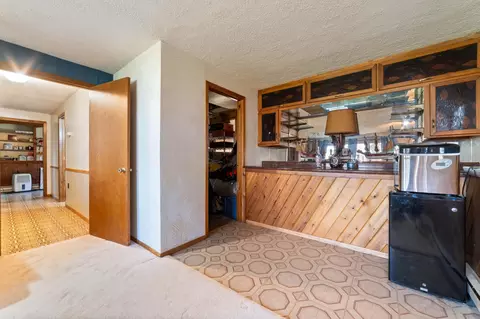 Entry Way - 212 E Willow St, Duluth, MN 55811 photo 3 of 3