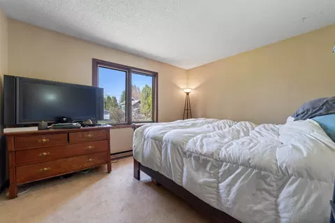 Bedroom - 212 E Willow St, Duluth, MN 55811 photo 2 of 3