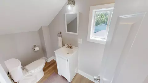 Bath - 711 3rd St SE, Willmar, MN 56201 photo 4 of 5