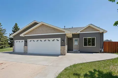 9206 Louisiana Ave N, Brooklyn Park, MN 55445