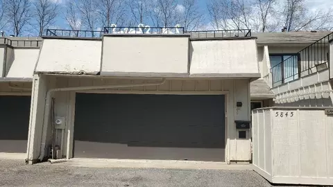5845 Lake Curve Ln, Brooklyn Center, MN 55429