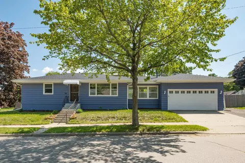 343 E 41st St, Minneapolis, MN 55409