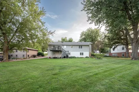 Exterior - 791 Highland Rd, Windom, MN 56101 photo 9 of 12
