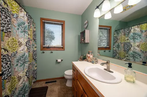 Bath - 791 Highland Rd, Windom, MN 56101 photo 1 of 1