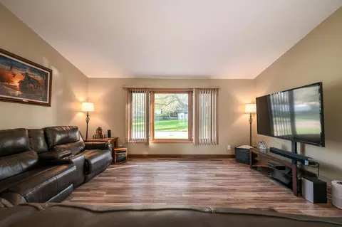 Living - 791 Highland Rd, Windom, MN 56101 photo 1 of 2