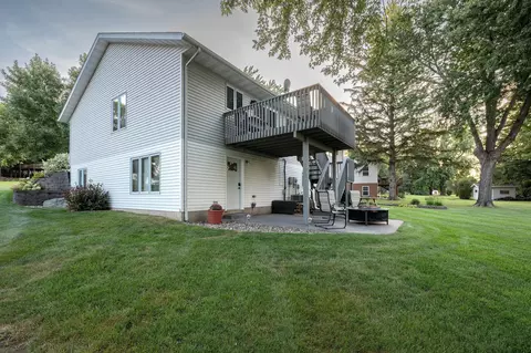 Exterior - 791 Highland Rd, Windom, MN 56101 photo 6 of 12