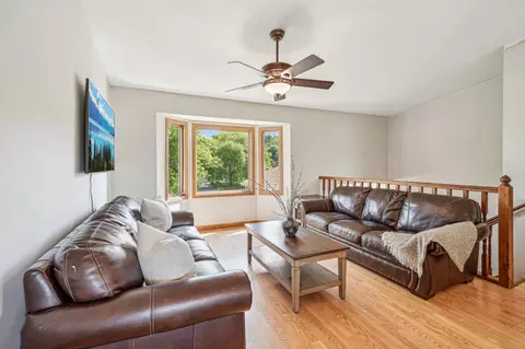 2191 Grimm Rd, Chaska, MN 55318