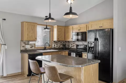 30237 Fox Run Rd, Stacy, MN 55079 photo 8
