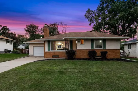 1409 Smith Ave S, West Saint Paul, MN 55118
