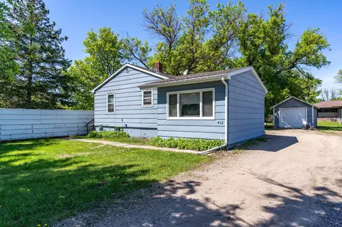 412 Hill Ave, Crookston, MN 56716