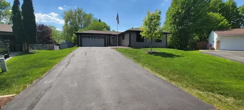 4505 Ranchview Ln N, Plymouth, MN 55446