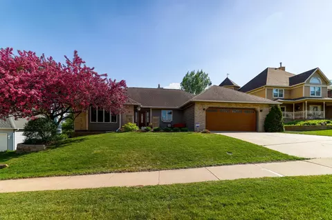 1845 22nd Ave NE, Rochester, MN 55906