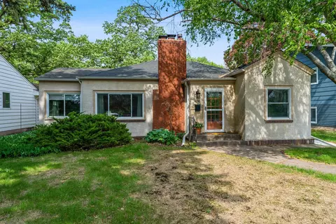 4241 Drew Ave N, Robbinsdale, MN 55422