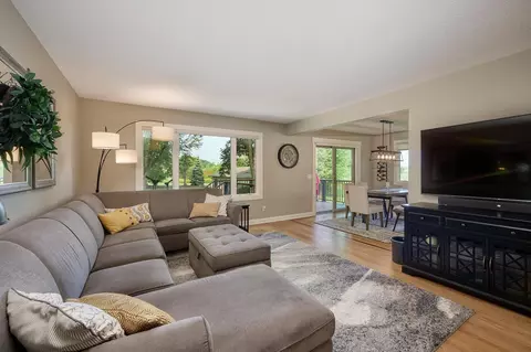 20216 Abilene Ln, Corcoran, MN 55340 photo 4