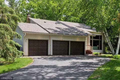 12762 Foliage Ave, Apple Valley, MN 55124
