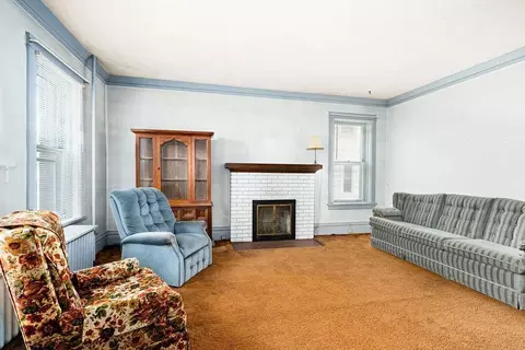 Living - 4328 Oneida St, Duluth, MN 55804 photo 1 of 2
