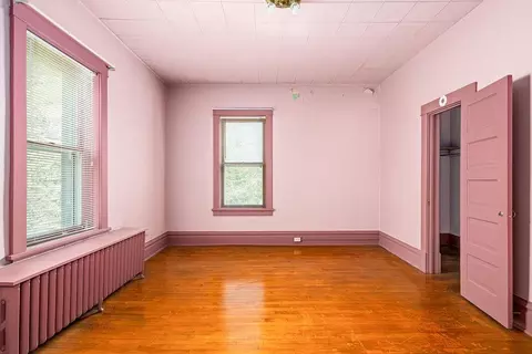 Bedroom - 4328 Oneida St, Duluth, MN 55804 photo 10 of 11