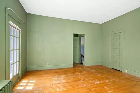 Bedroom - 4328 Oneida St, Duluth, MN 55804 photo 7 of 11