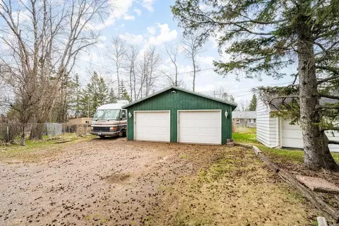 Exterior - 4328 Oneida St, Duluth, MN 55804 photo 3 of 3