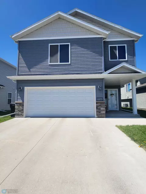 2746 Divide St W, West Fargo, ND 58078