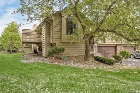 3928 Orchid Ln N, Plymouth, MN 55446