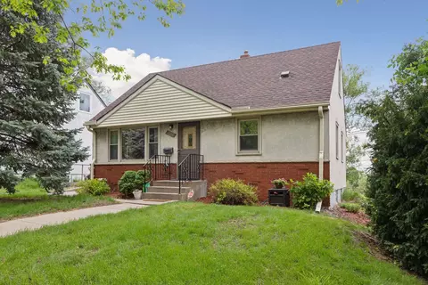 1030 Topping St, Saint Paul, MN 55103