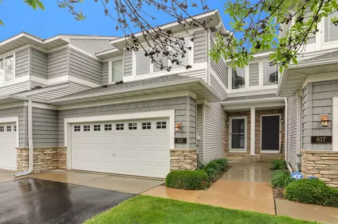 615 Sutherland Dr, Woodbury, MN 55129