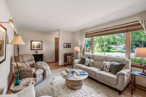 Living - 9030 Kell Cir, Bloomington, MN 55437 photo 3 of 6