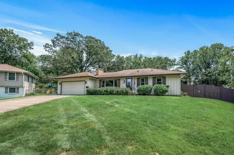 Exterior - 9030 Kell Cir, Bloomington, MN 55437 photo 4 of 13