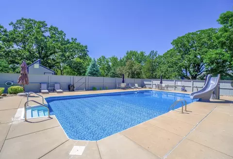 632 Hickory Rd #632, Hudson, WI 54016