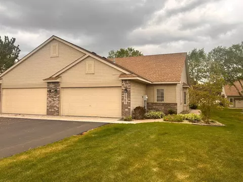 2987 Frattalone Ln, Little Canada, MN 55117