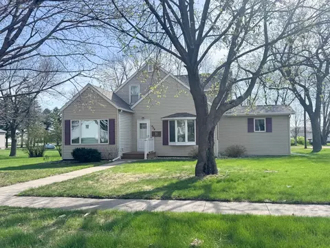 404 5th Ave, Wilmont, MN 56185
