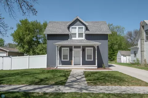 1111 1st St N, Casselton, ND 58012