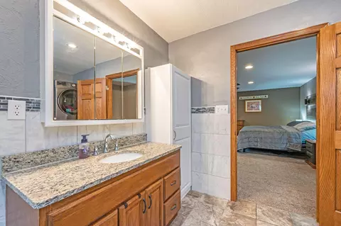 Bath - 114 N 3rd Ave E, Truman, MN 56088 photo 4 of 5