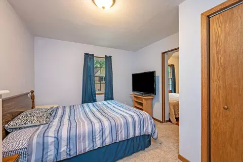 Bedroom - 114 N 3rd Ave E, Truman, MN 56088 photo 4 of 9