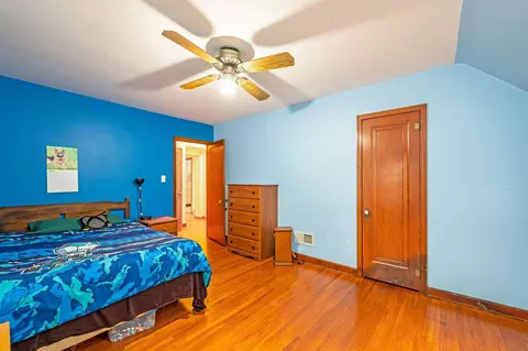 Bedroom - 114 N 3rd Ave E, Truman, MN 56088 photo 8 of 9