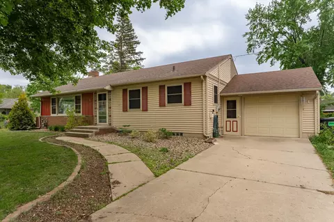 724 16th St NE, Rochester, MN 55906