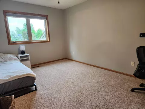 Bedroom - 610 3rd Ave NE, Plainview, MN 55964 photo 4 of 9