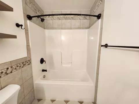 Bath - 610 3rd Ave NE, Plainview, MN 55964 photo 2 of 3