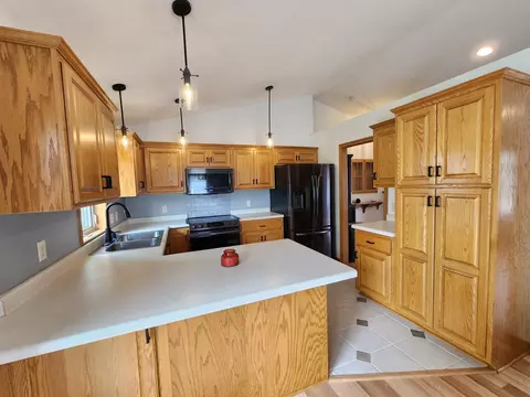 Kitchen - 610 3rd Ave NE, Plainview, MN 55964 photo 2 of 4