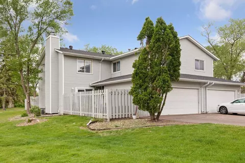 7684 Dunmore Rd, Woodbury, MN 55125