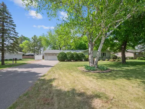835 Winona Dr SW, Alexandria, MN 56308